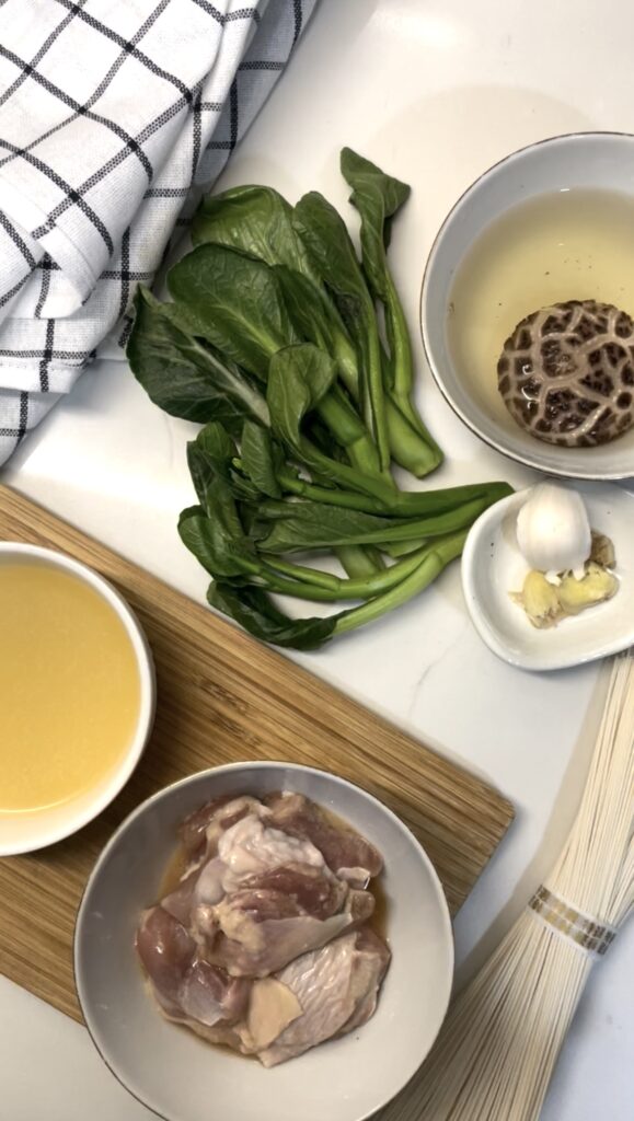 Chicken Soup, Chicken Noodles Soup, Chinese Recipe, Chicken Soup Recipe, Asian Recipe, Recipe for the cold