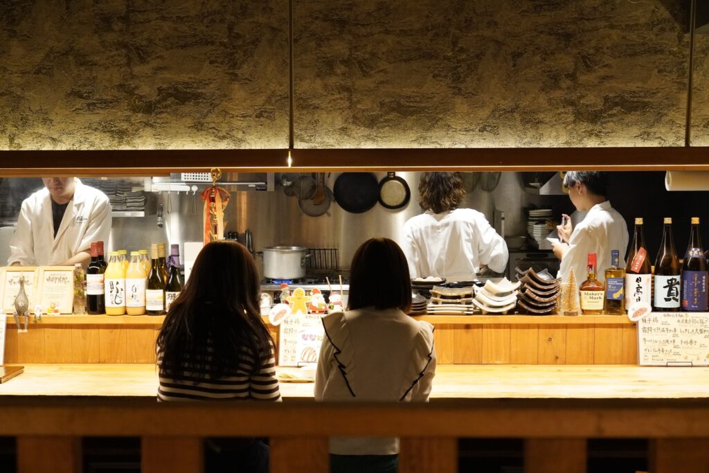 bar sitting at Fukumimi Hanare izakya