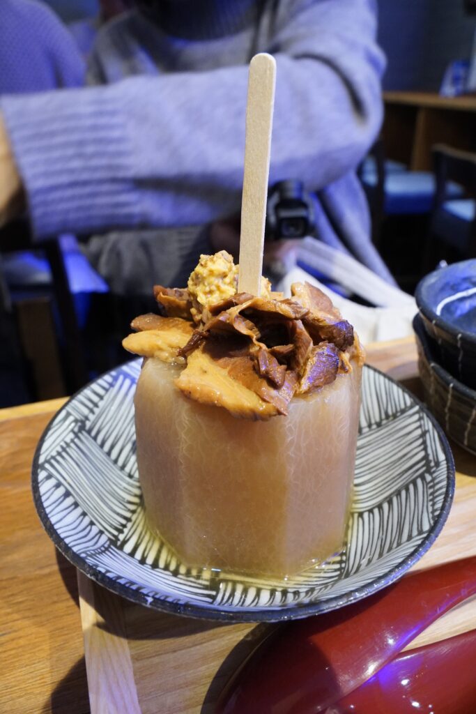 braised daikon with slices of meat